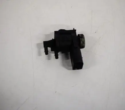 Audi Q5 SQ5 Turbo solenoid valve 1K0906283A