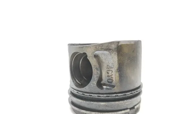 KIA Sportage Piston 4CY0