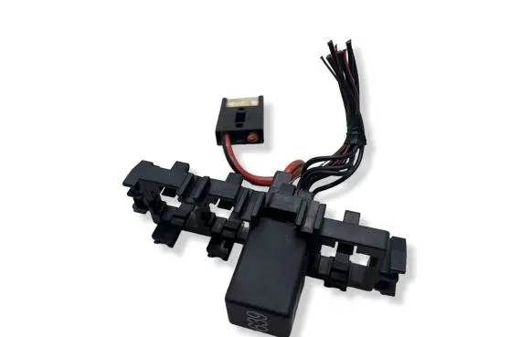 Audi A6 S6 C5 4B Fuse 8A0937530
