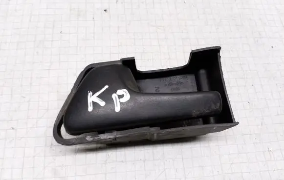 Volkswagen Golf III Front door interior handle 1H0837141