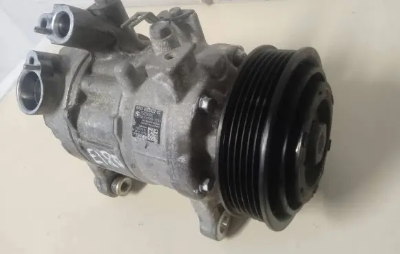 BMW 4 F36 Gran coupe Air conditioning (A/C) compressor (pump) 6805022