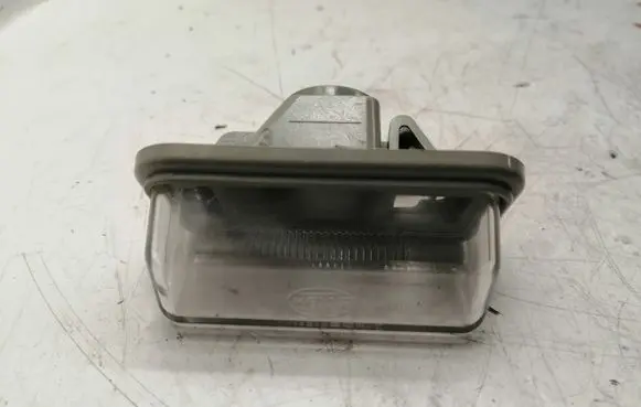 Toyota Avensis T250 Number plate light 8127105040