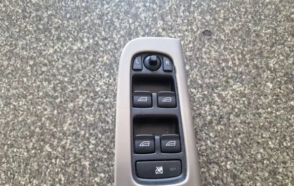 Volvo S40 Electric window control switch