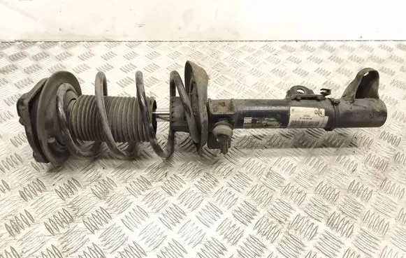 Mercedes-Benz C W204 Front shock absorber with coil spring A2043200513