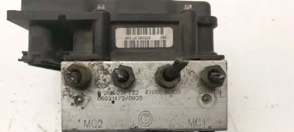 Nissan Note (E11) ABS Pump 476609U100