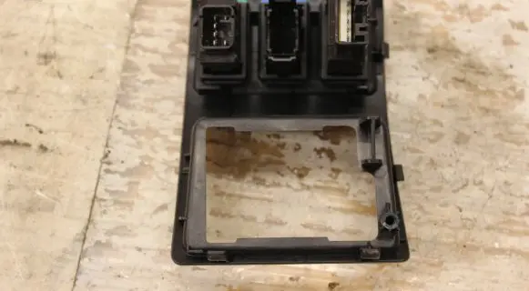 Lexus IS 220D-250-350 Headlight level height control switch 6316