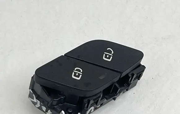 Mercedes-Benz A W177 Central locking switch button A2479052201