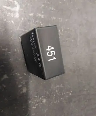 Volkswagen PASSAT B5.5 Other relay 1J0907487A 61122415 451