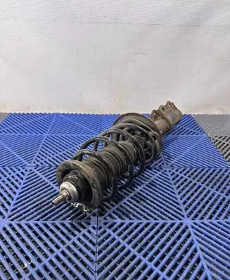 Toyota Yaris Front shock absorber/damper 0100