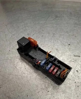 Mercedes-Benz E W210 Fuse module A0005400072 05376100