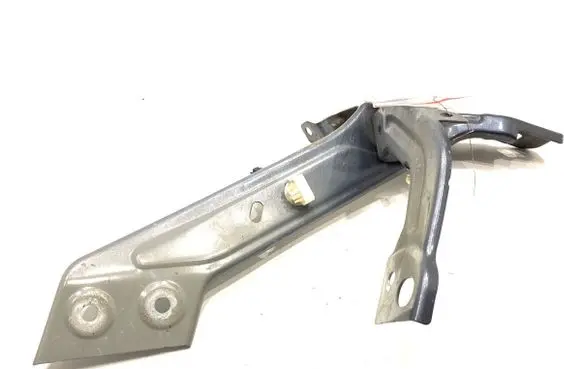 Renault Megane IV Other exterior part 631406423R