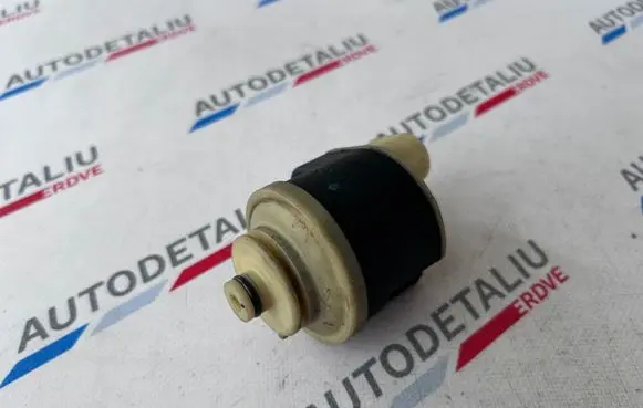 BMW 5 F10 F11 Fuel filter heater 8572519 13328572519 8572527
