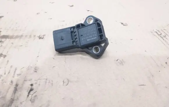 Volkswagen Golf VII Air pressure sensor 0281002977 03G906051E