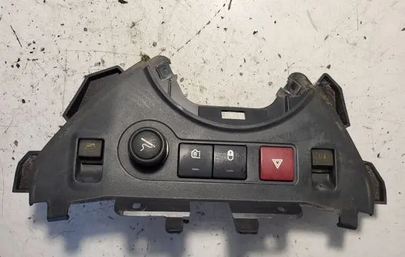 Citroen Berlingo Hazard light switch 9680931977