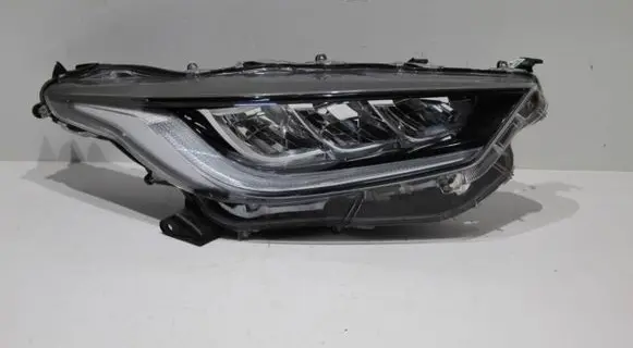 Toyota Yaris XP210 Headlight/headlamp