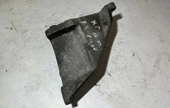 Audi A4 S4 B5 8D Engine mounting bracket 8D0199307L