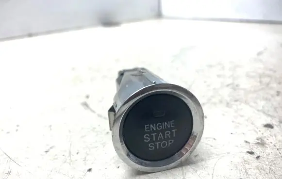 Toyota Corolla Verso AR10 Engine start stop button switch 15A7101