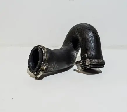Audi A4 S4 B7 8E 8H Intercooler hose/pipe 8E0145738F