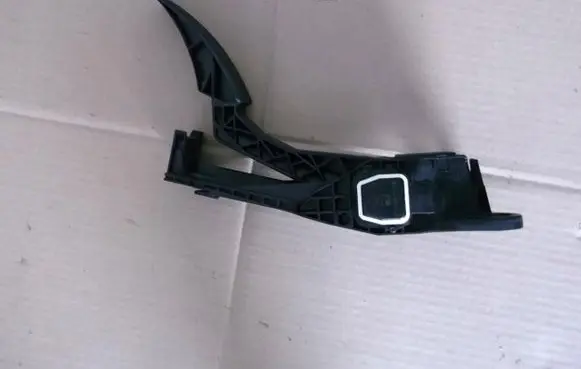 Mercedes-Benz R W251 Accelerator throttle pedal A1643000004