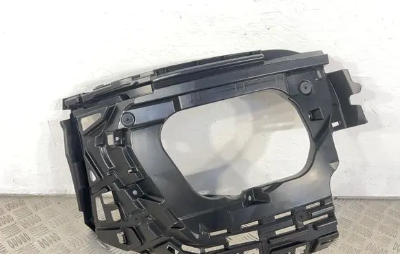 Volkswagen Golf VIII Front bumper mounting bracket 5H0807723J
