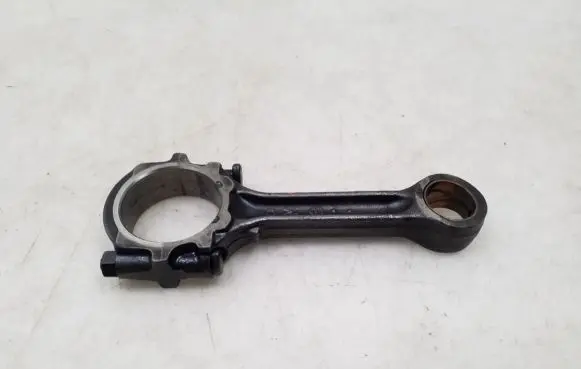 Nissan Almera Tino Connecting rod/conrod 