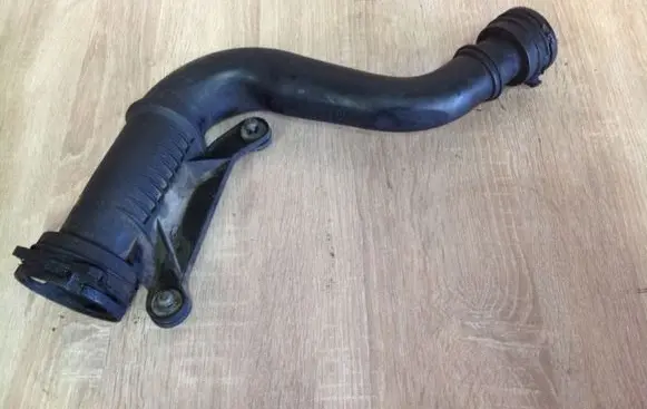 Intercooler hose/pipe