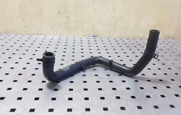 Mercedes-Benz B W246 W242 Engine coolant pipe/hose 103245000A