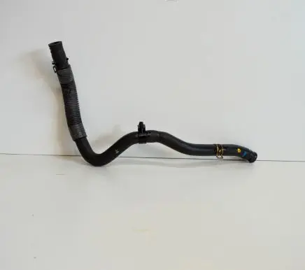 Mazda 3 II Engine coolant pipe/hose