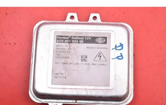 Opel Insignia A Voltage converter/converter module 009932-00