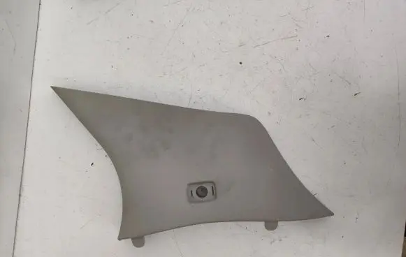 Volvo XC90 (D) pillar trim (bottom) 31363596