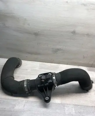 Audi A7 S7 4G Intercooler hose/pipe 4G0145673R