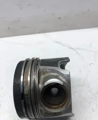 Volkswagen Crafter Piston 04181L126