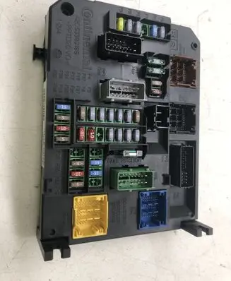 Citroen DS4 Fuse module 966554748000 A2C53383165