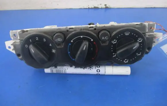 Ford Focus C-MAX Climate control unit 3M5T-19980-AD