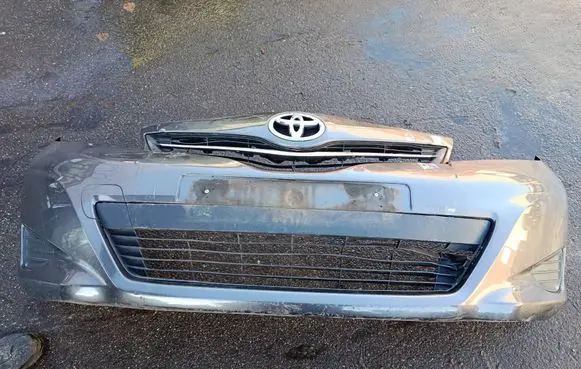 Toyota Yaris Front bumper