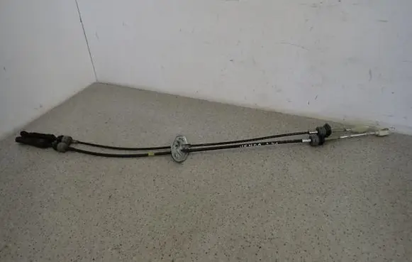 Gear shift cable linkage