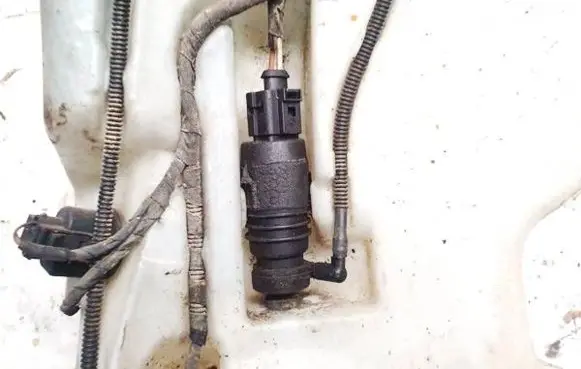 Audi A8 S8 D3 4E Windscreen/windshield washer pump