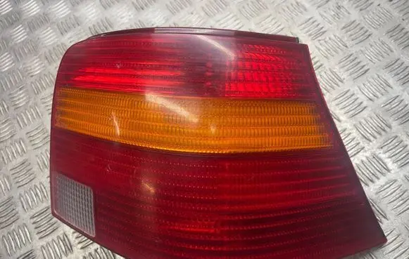Volkswagen Golf IV Rear/tail lights 1J6945096Q 67736982