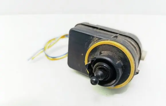Citroen Xsara Picasso Headlight level adjustment motor 