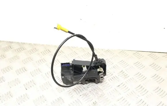 Nissan Primastar Front door lock 8200042332 91166235