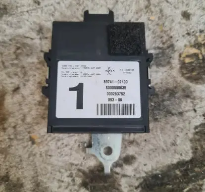 Toyota Auris 150 Door control unit/module