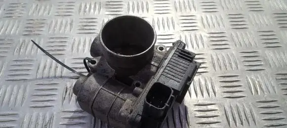 Nissan Primera Throttle valve RME50