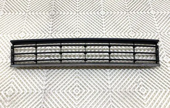 Front bumper lower grill