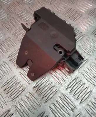 BMW 3 E46 Tailgate/trunk/boot lock/catch/latch 8196401