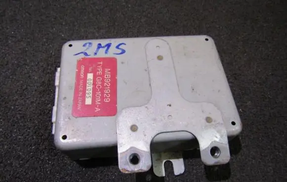 Mitsubishi Sigma Other control units/modules mb921929 g8c-101m-a