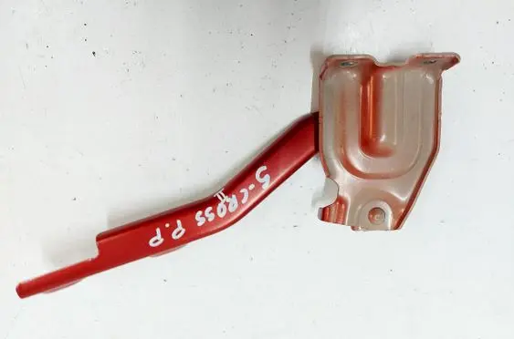 Engine bonnet/hood hinges