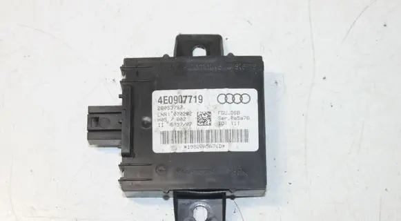 Audi A8 S8 D3 4E Alarm control unit/module 4E0907719
