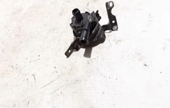 Mercedes-Benz GLA W156 Electric auxiliary coolant/water pump A0005000686