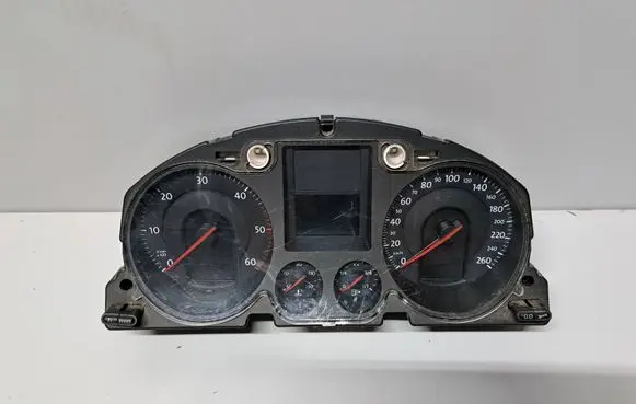 Volkswagen PASSAT B6 Speedometer (instrument cluster) 3C0920860N V0002000