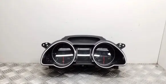 Audi A5 8T 8F Speedometer (instrument cluster) 8T0920981K